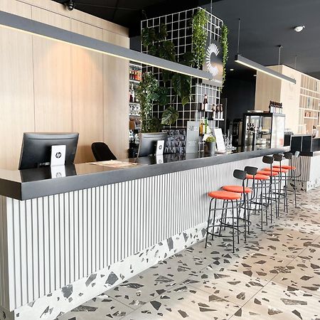 Hotel Ibis Martigues Centre Exterior foto